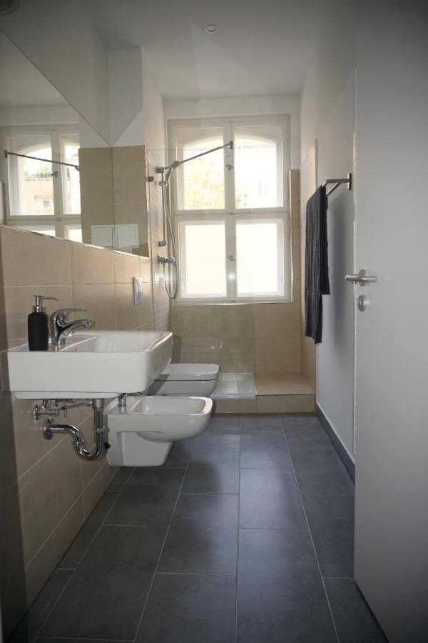 Madflats Hotel-Apartments S-Bahn Friedenau Berlín Exteriér fotografie